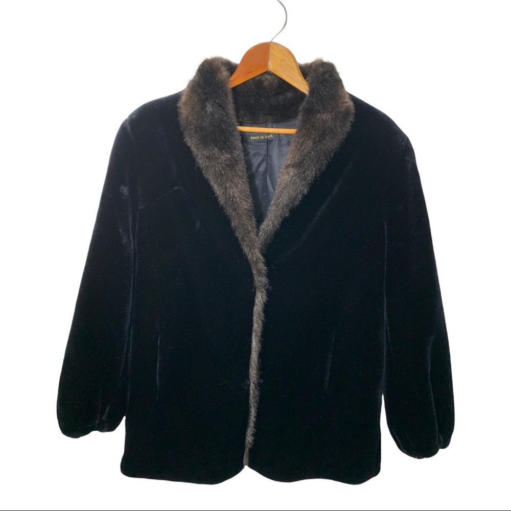 STYLE VI LTD FAUX FUR BLACK COAT WITH BROWN FAUX FUR COLLAR AND FRONT TRIM - Picture 11 of 16